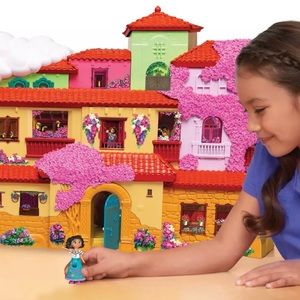 Disney Encanto Magical Casa Madrigal Playset House 19 Piece Kids Set Family New